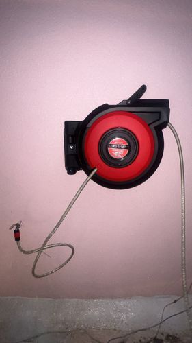 WISEUP Water Hose Reel 30M+2M-1/2’’ 
بكرة خرطوم المياه